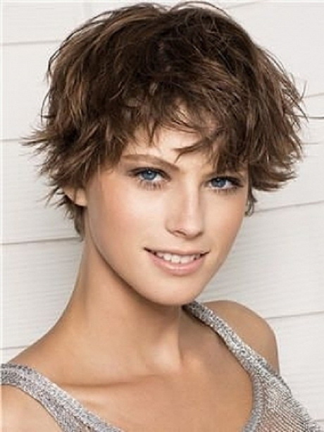 Short messy hairstyles