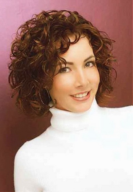 Short naturally curly hairstyles short-naturally-curly-hairstyles-52-2