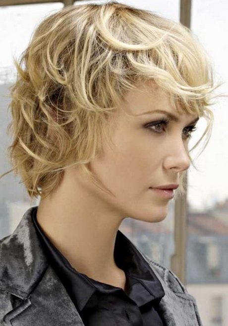 Short shaggy hairstyles for women over 50 short-shaggy-hairstyles-for-women-over-50-69-13