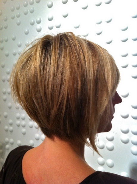 Short stacked hairstyles for women short-stacked-hairstyles-for-women-22-4