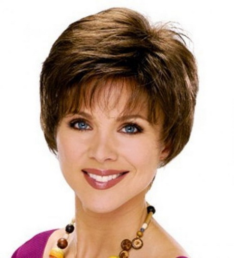 Short straight hairstyles for women over 50