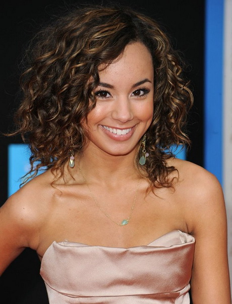 Short to medium curly hairstyles short-to-medium-curly-hairstyles-98-3
