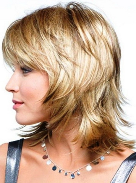 Short to medium hairstyles for women over 40 short-to-medium-hairstyles-for-women-over-40-96-15