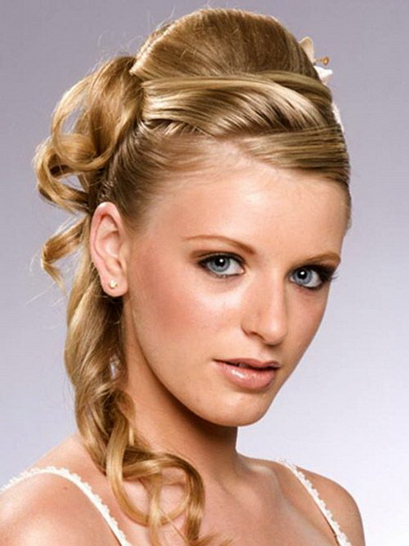 Simple updo hairstyles for long hair simple-updo-hairstyles-for-long-hair-22-15
