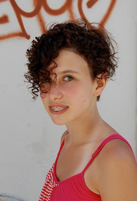 Super short curly hairstyles for women super-short-curly-hairstyles-for-women-33_15
