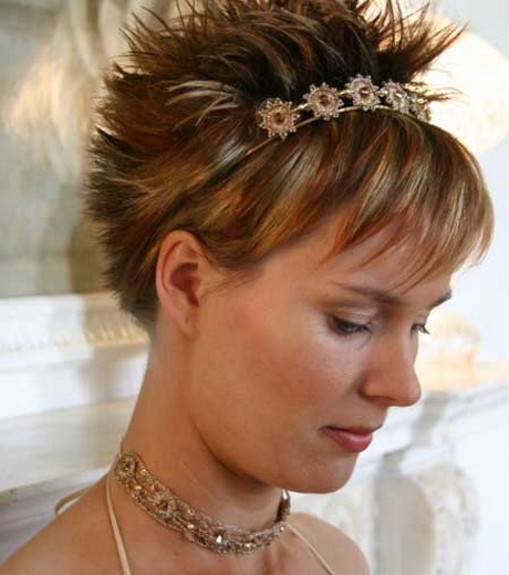 Very short spikey hairstyles for women very-short-spikey-hairstyles-for-women-20_15