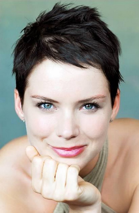 Very very short hairstyles for women