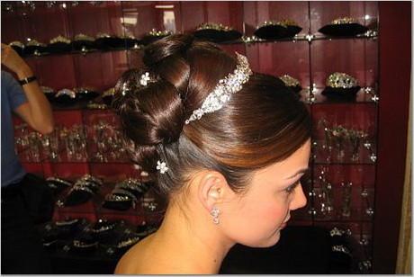 Wedding day hairstyles wedding-day-hairstyles-37-12