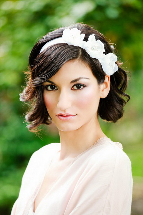 Wedding guest hairstyles for short hair wedding-guest-hairstyles-for-short-hair-55_15