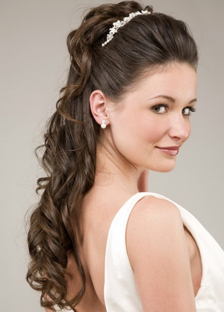Wedding hairstyles for long hair with tiara