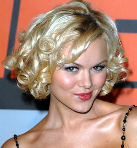Wedding hairstyles for short curly hair wedding-hairstyles-for-short-curly-hair-04_13