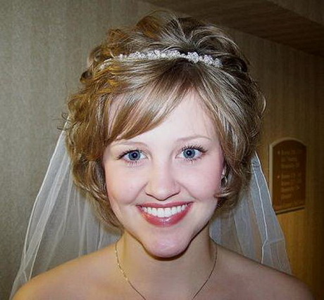 Wedding hairstyles for short curly hair wedding-hairstyles-for-short-curly-hair-04_15