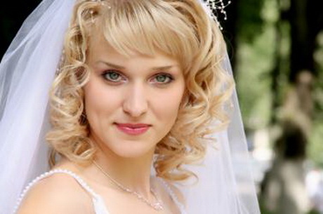 Wedding hairstyles for short curly hair wedding-hairstyles-for-short-curly-hair-04_16