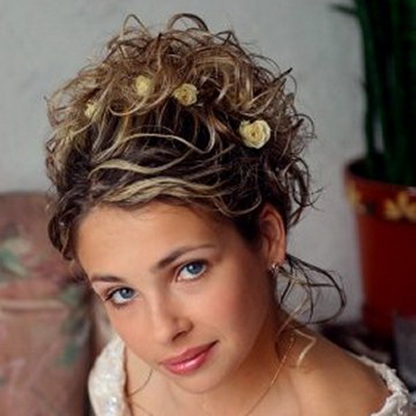 Wedding hairstyles for short curly hair wedding-hairstyles-for-short-curly-hair-04_7