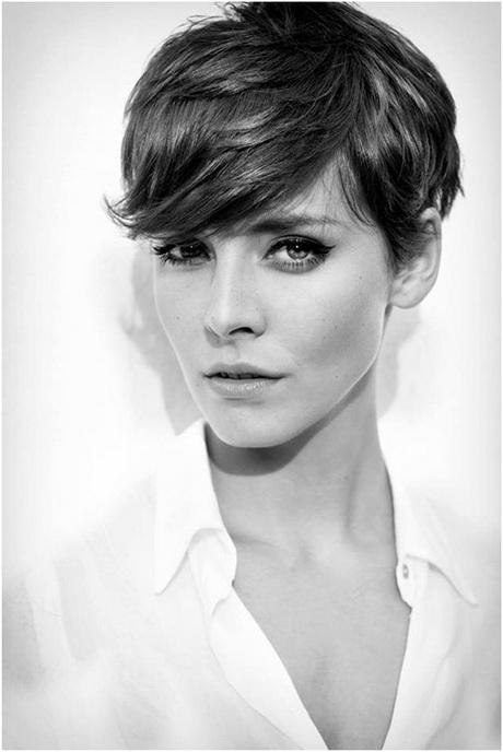 2015 short hairstyles with bangs 2015-short-hairstyles-with-bangs-53_13