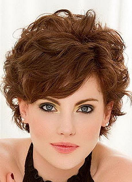 Best hairstyles for short curly hair