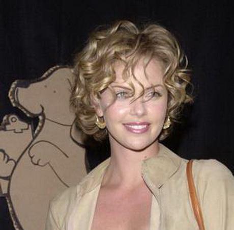 Curly short hairstyles pictures curly-short-hairstyles-pictures-62_5