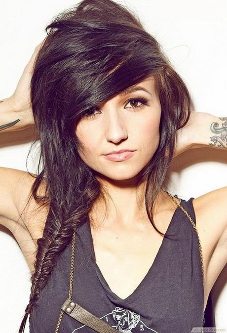 Emo haircuts for girls with long hair emo-haircuts-for-girls-with-long-hair-19_11