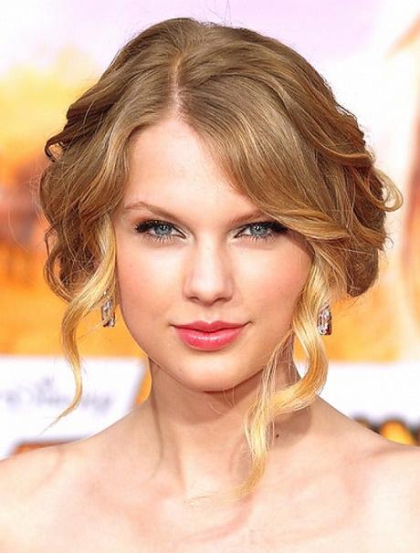 Formal hairstyles for short curly hair