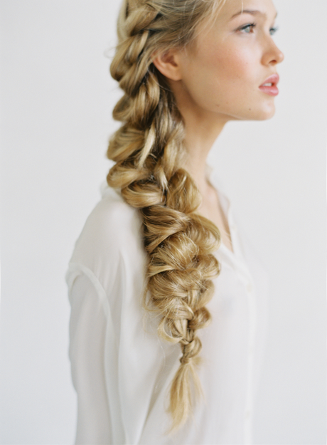 Hair braided to the side hair-braided-to-the-side-06_2