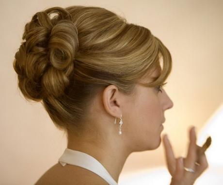 Hairstyles for a wedding guest hairstyles-for-a-wedding-guest-47_8