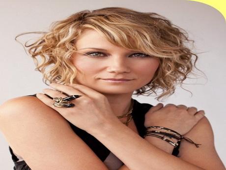 Hairstyles for short curly hair 2015 hairstyles-for-short-curly-hair-2015-22_11