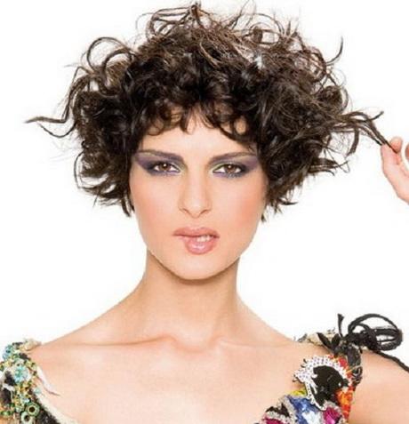 Hairstyles for short curly hair girls hairstyles-for-short-curly-hair-girls-89_6