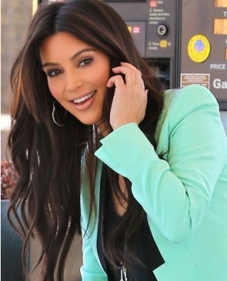 Kim kardashian layered haircut kim-kardashian-layered-haircut-25_11