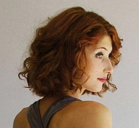 Pictures of short hairstyles for curly hair pictures-of-short-hairstyles-for-curly-hair-89_11