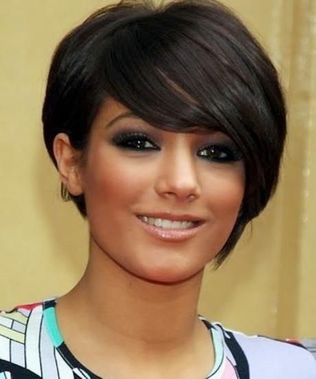 Short hair styles for black women with round faces short-hair-styles-for-black-women-with-round-faces-01_16