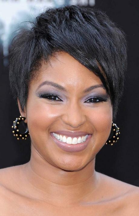 Short hair styles for black women with round faces short-hair-styles-for-black-women-with-round-faces-01_2