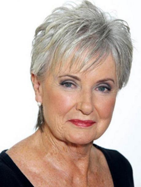 Short hair styles for women over 50 round face short-hair-styles-for-women-over-50-round-face-40_18