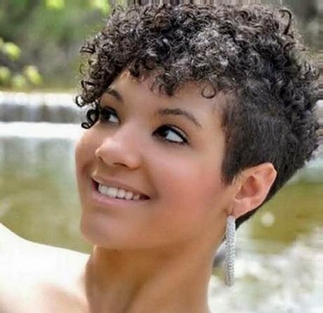 Short haircuts for girls with curly hair