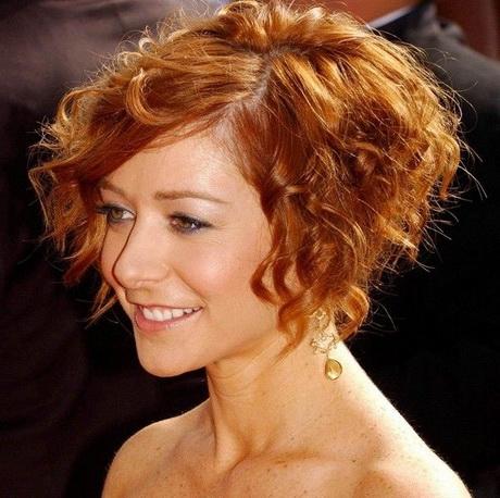 Short haircuts with curly hair short-haircuts-with-curly-hair-00_9