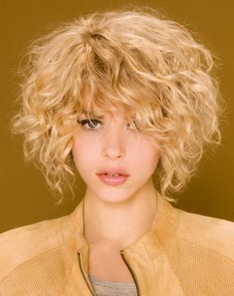 Short naturally curly hairstyles 2015 short-naturally-curly-hairstyles-2015-79_15