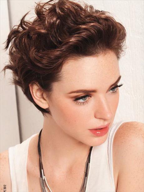 Short wavy hairstyles for thick hair