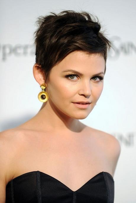 Ways to style pixie cuts