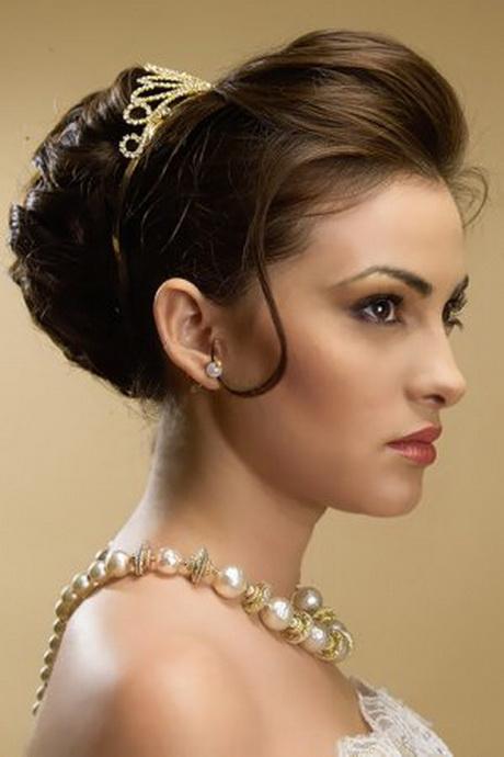 Wedding hairstyles for round faces wedding-hairstyles-for-round-faces-47_18