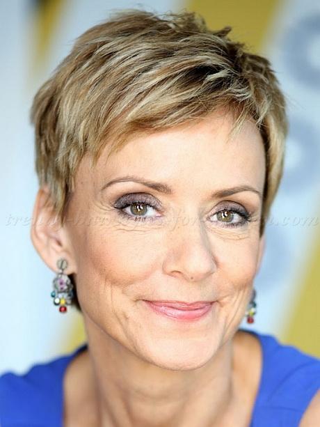 2015 short hairstyles for women over 50 2015-short-hairstyles-for-women-over-50-07_5