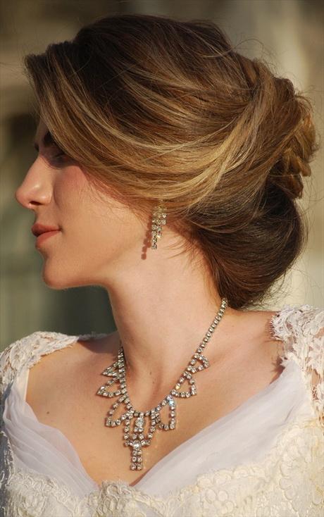 Bridal hairstyles for round face bridal-hairstyles-for-round-face-00_17