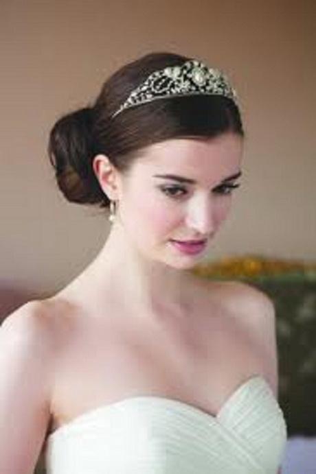 Bridal hairstyles for round faces bridal-hairstyles-for-round-faces-33_10