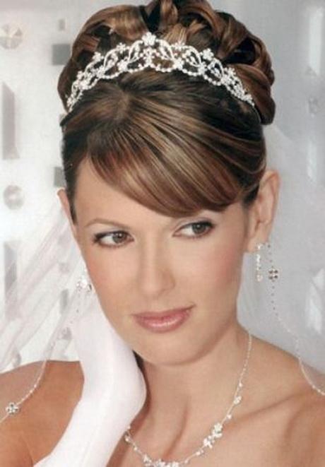 Bridal hairstyles for round faces bridal-hairstyles-for-round-faces-33_13