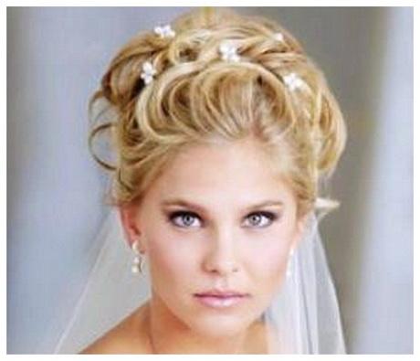 Bridal hairstyles with tiara bridal-hairstyles-with-tiara-74_6