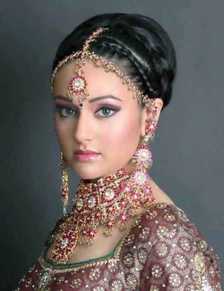 Bridal makeup with hairstyle bridal-makeup-with-hairstyle-47