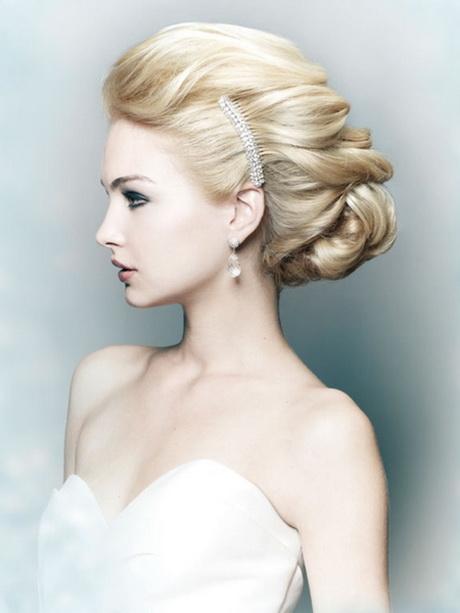Classic bridal hairstyles classic-bridal-hairstyles-77_4