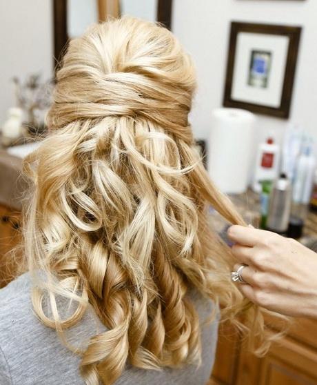 Curly bridesmaid hair curly-bridesmaid-hair-86_2