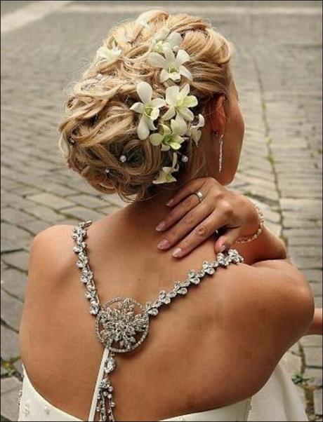 Elegant bridal hairstyles elegant-bridal-hairstyles-27_11