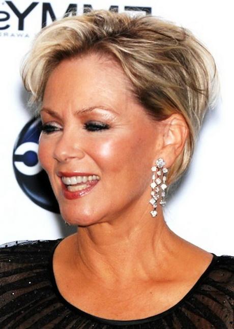 Flattering hairstyles for women over 50 flattering-hairstyles-for-women-over-50-47_7