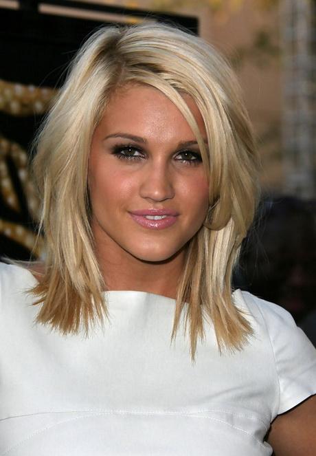 Hairstyles for medium length hair with layers hairstyles-for-medium-length-hair-with-layers-83_8