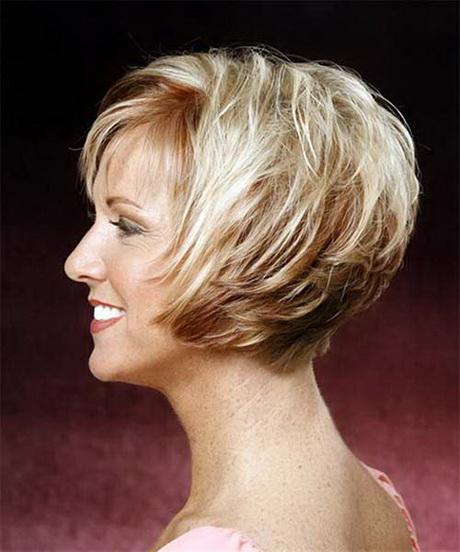 Layered hairstyles for women over 40 layered-hairstyles-for-women-over-40-21_17